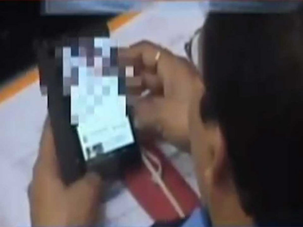 என்ன வீடியோக்கள் இவை?