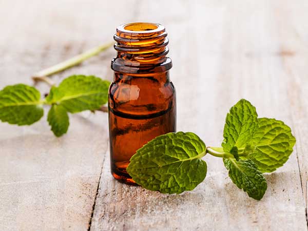 These 2 Powerful Oils Can Reduce Back Pain In 2 Weeks!