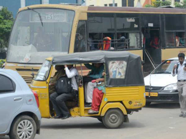 ஷேர் ஆட்டோ பயணம் : 