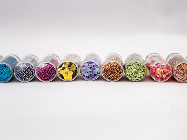  க்ளிட்டர்ஸ் மற்றும் ஸ்பார்க்கிள்ஸ் 