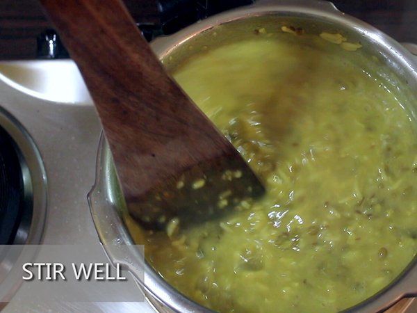 Moong Dal Khichdi Recipe | Dal Khichdi Recipe