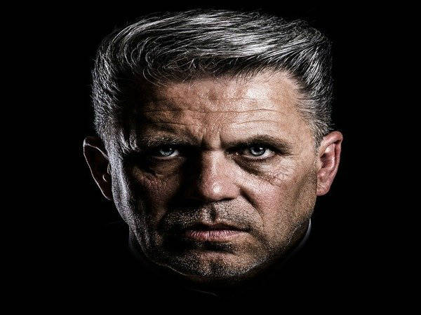 பிளவுப்பட்ட தாடை :