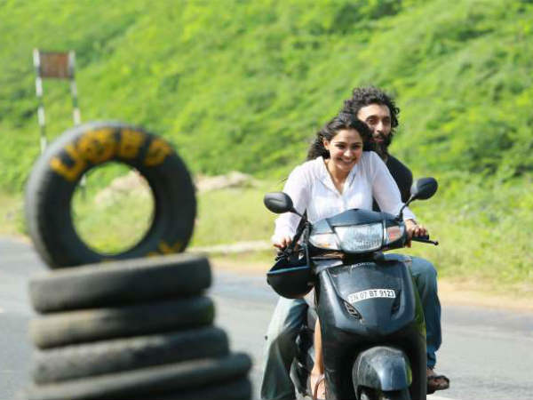 வீதிக்கு ஒன்று, வீட்டுக்கு ஒன்று...