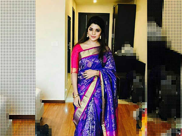 ராயல் ப்ளூ!