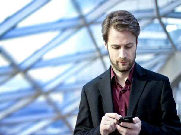 தொலை தூரம் சென்றாலும் : 