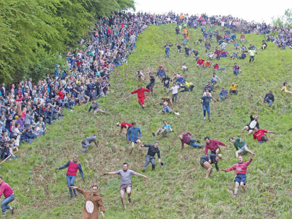 சீஸ் ரோலிங் : 