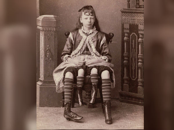 நான்கு கால் பெண்!