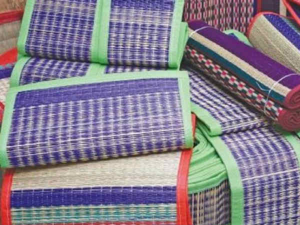 ஈச்சம் பாய் : 