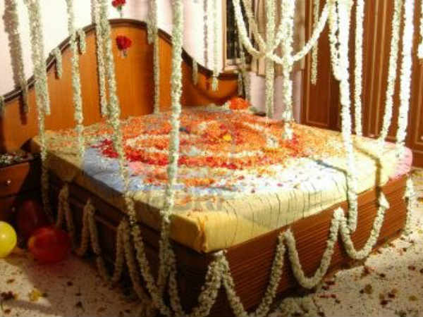 முதலிரவு : 