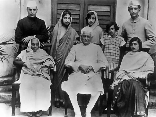 நேரு குடும்பம் : 