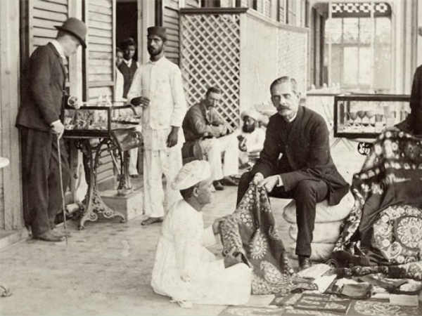 ஸ்காலர்ஷிப் படிப்பு : 