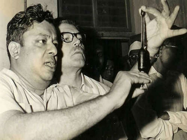 நட்பு விடுத்த கோரிக்கை : 