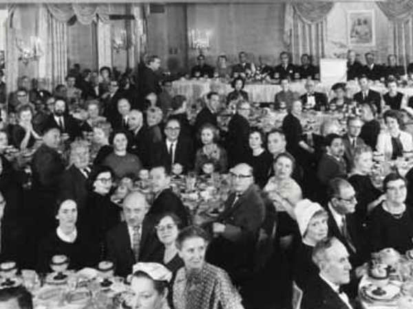 உற்சாக கரவொலி ! :