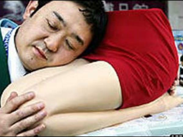 காதலி மடி!