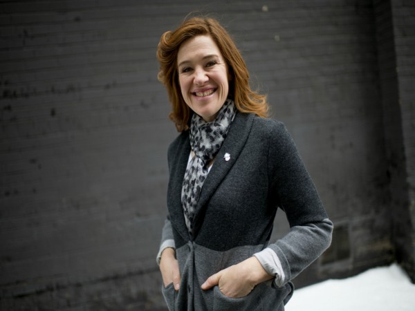 க்ளாரா ஹ்யுஜஸ் :