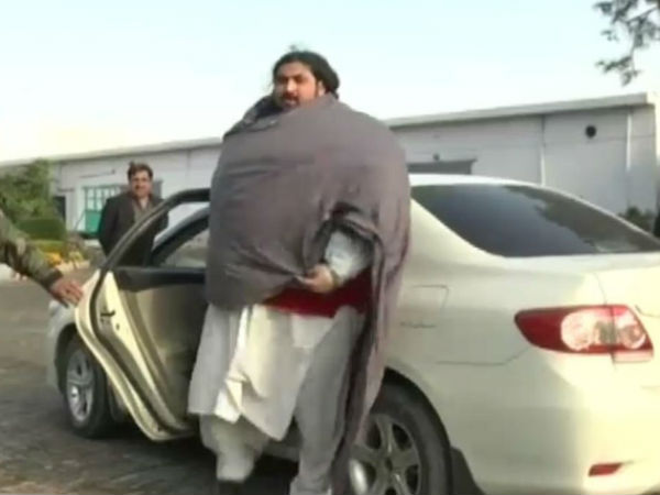 எந்த கஷ்டமும் இல்லை : 