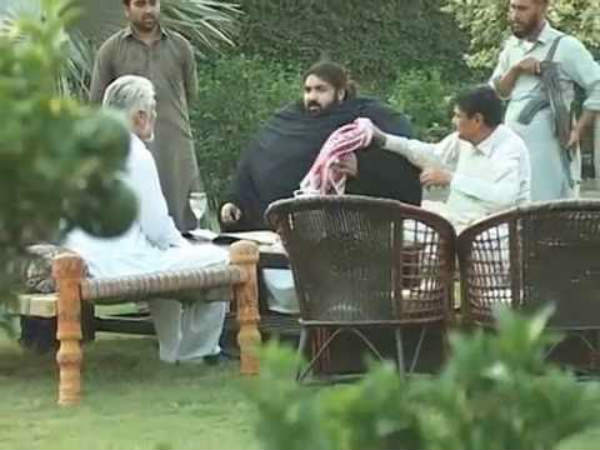 பிரபலம் : 