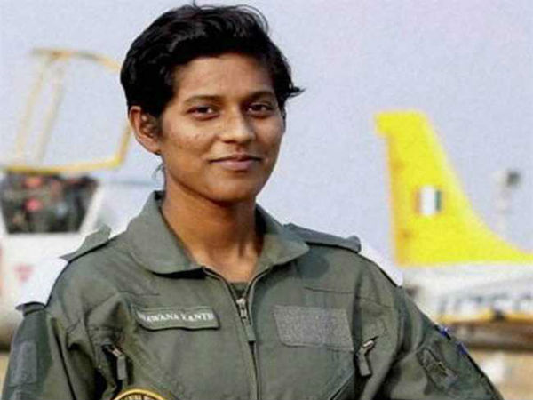 பாவனா காந்த் :