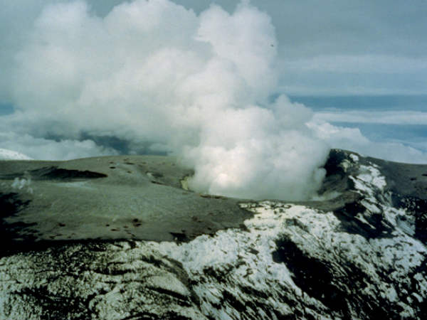 எரிமலை வெடிப்பு ஆரம்பம் : 