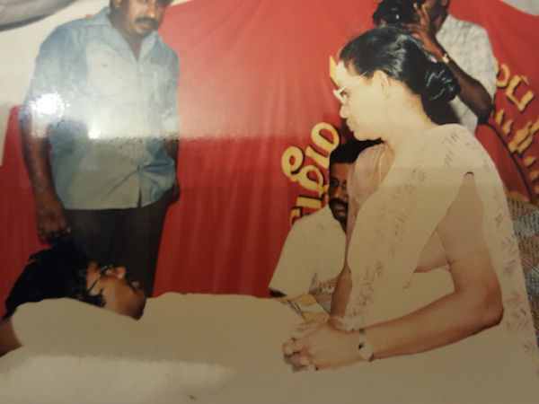 உண்ணாவிரதம் துவங்கியது : 