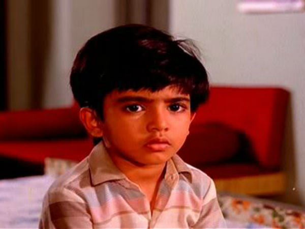 What This Poovizhi Vasalile Kid Doing Now?