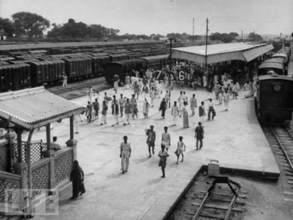 ஆங்கிலேய அரசு தடை : 