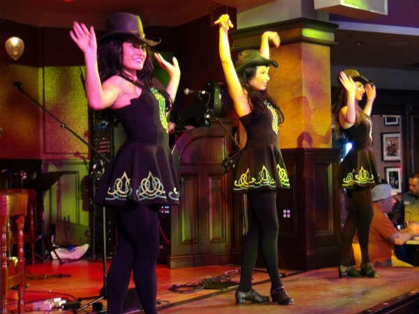 பணத்திற்காகவா இப்படி? : 