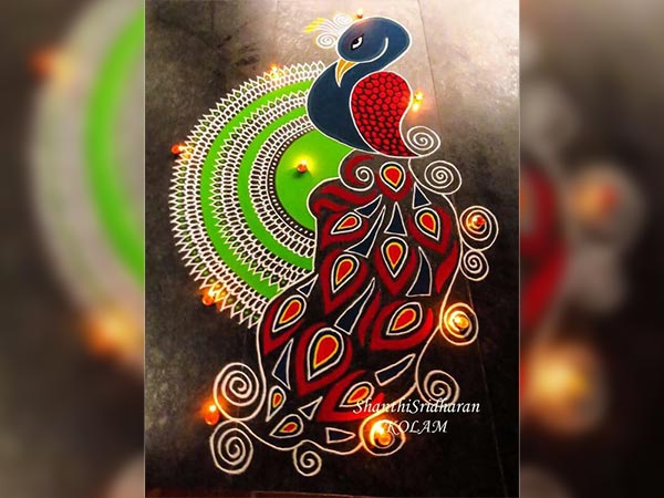 கண்னை மயக்கும் மயில் ரங்கோலி 