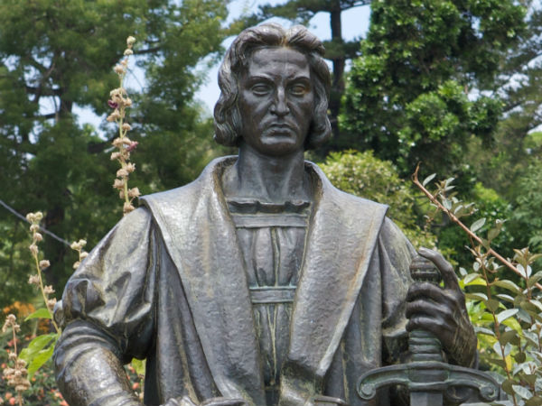 முதல் நபரா? முதல் நபரா?