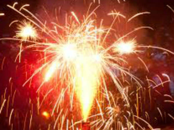 அதிக சத்தம் : 