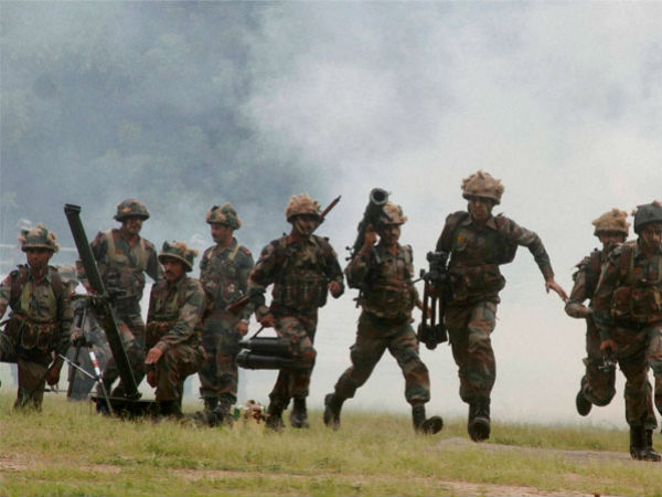 மிலிட்டிரி : 