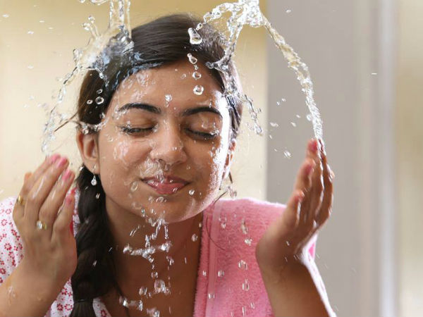 20 வயது பெண்...