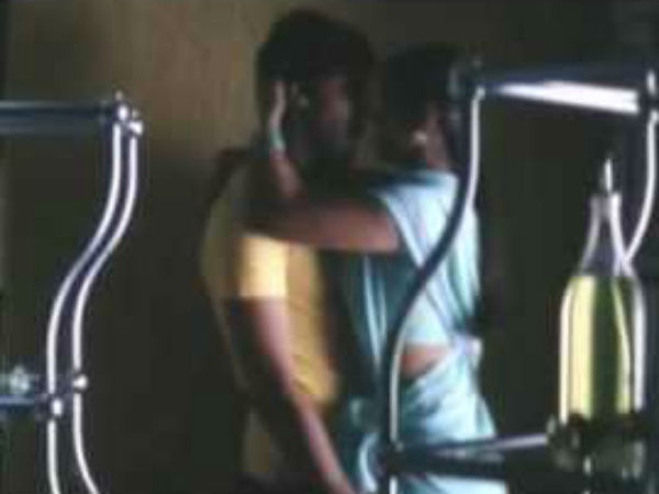 மறுநாள் காலை...