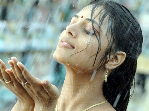 முதல் அறிமுகம் : 