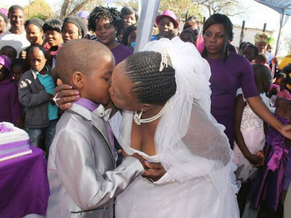 சானலே - ஹெலன்