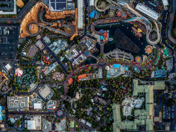 டிஸ்னிலாண்ட் 