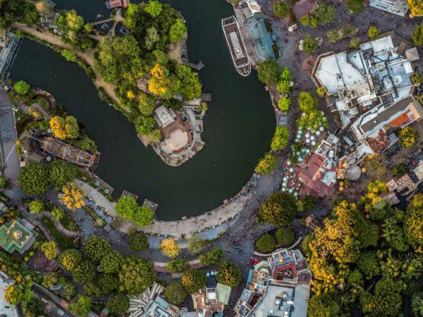 டுமாரோலாண்ட் 