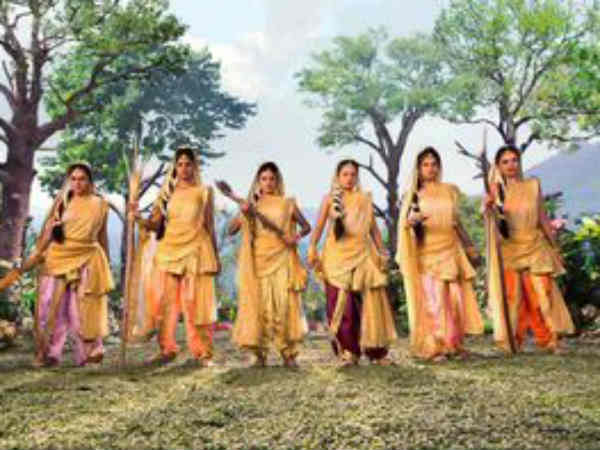 ஆறு பெண்கள் : 