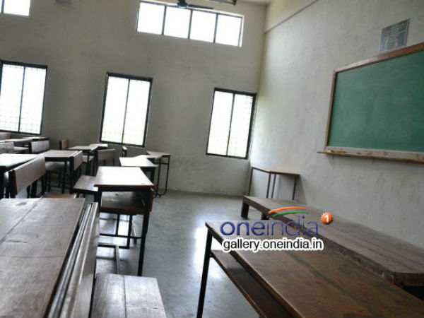 ஆசிரியர்கள் என்ன செய்கிறர்கள்?