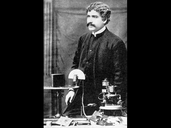 இளம் வயது!