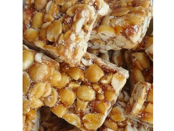 14. கடலை மிட்டாய்