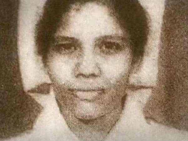 இளமைக்காலம் : 