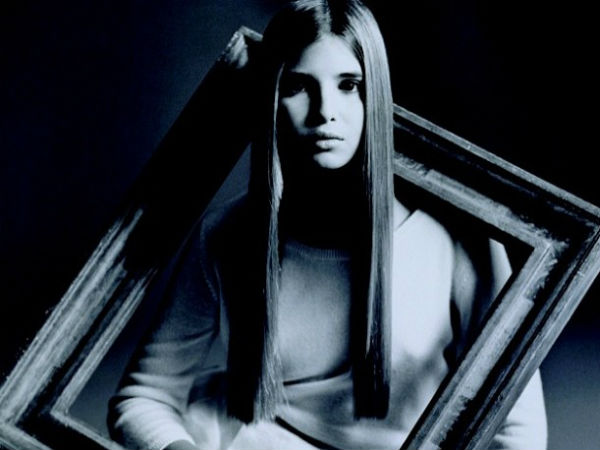 தொகுப்பாளினி!