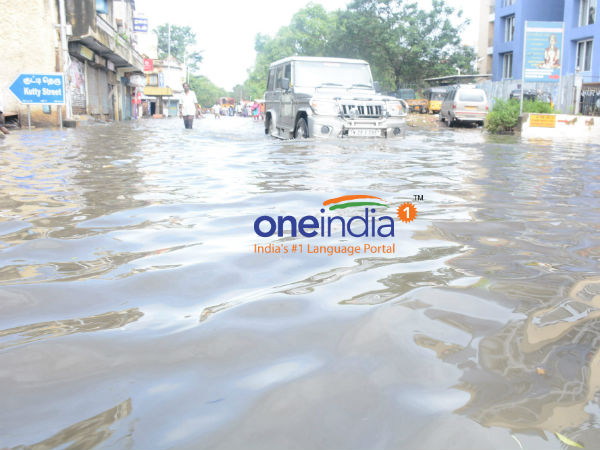 கதவு தட்டுகிறார்கள் : 