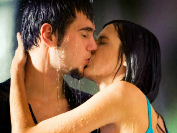 முத்தம் : 