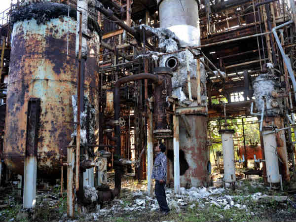 ரயில் போபாலில் நிற்கக்கூடாது : ரயில் போபாலில் நிற்கக்கூடாது :