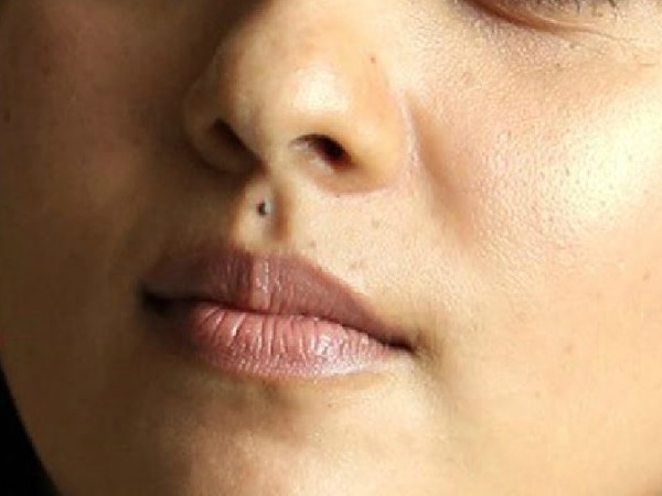 மேல் உதட்டிற்கு மேல் :