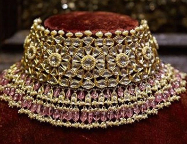 எல்லாமே சிகப்பு : 