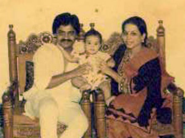 அஞ்சனா மிஸ்ரா : 