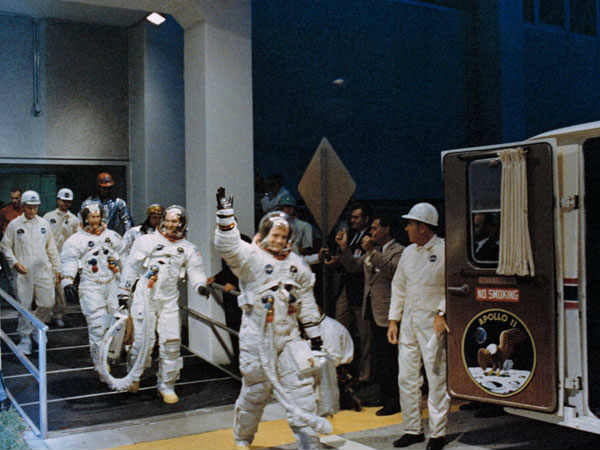 விண்வெளிப் பயணம் : 